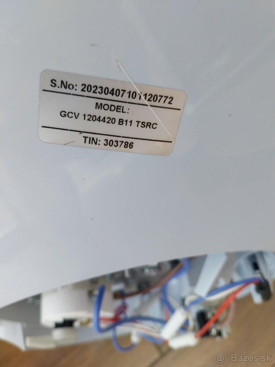 Predám Elektricky ohrievač vody Tesy 120l - 4