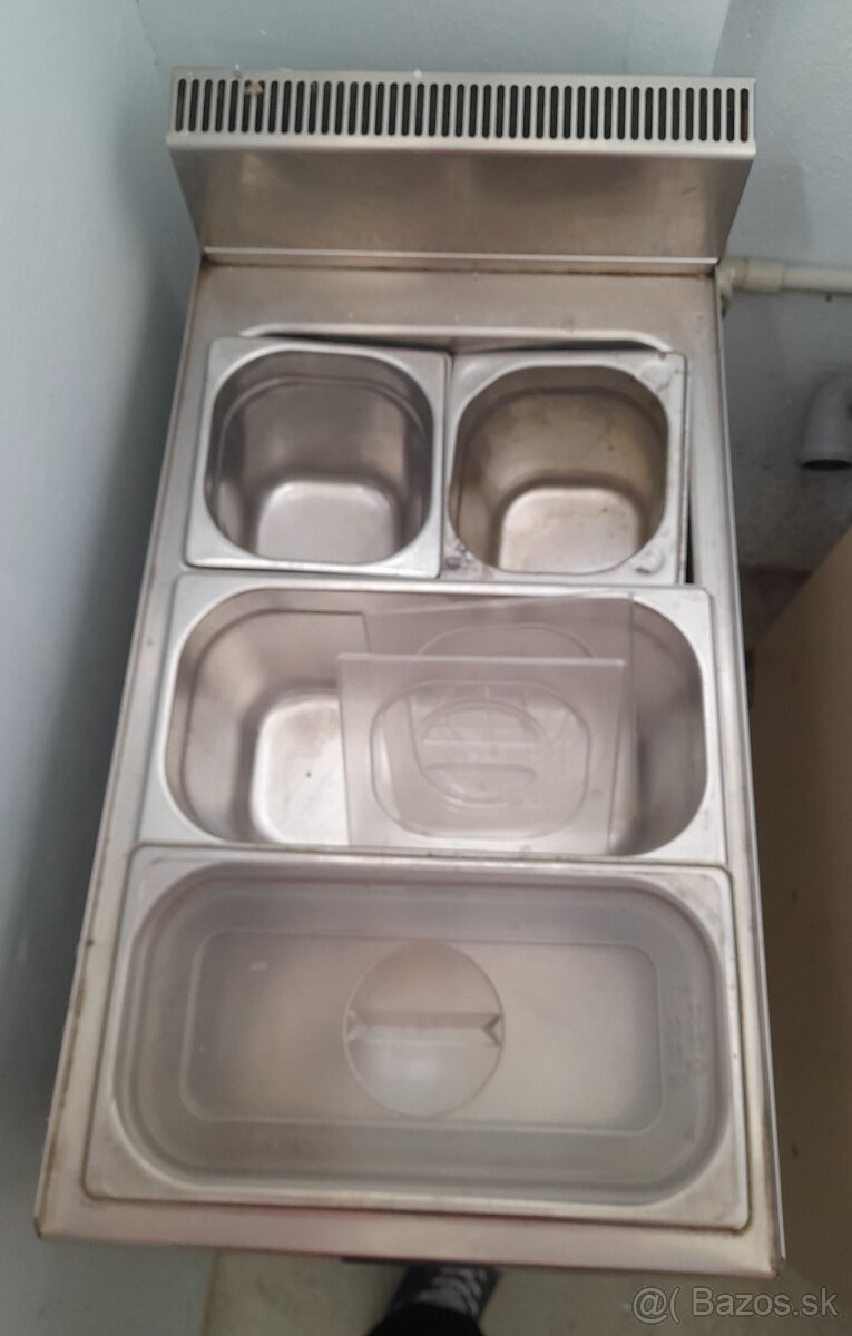 VÝLEVKA a TEPLÝ PULT KUCHYNSKÉ ZARIADENIE - 4