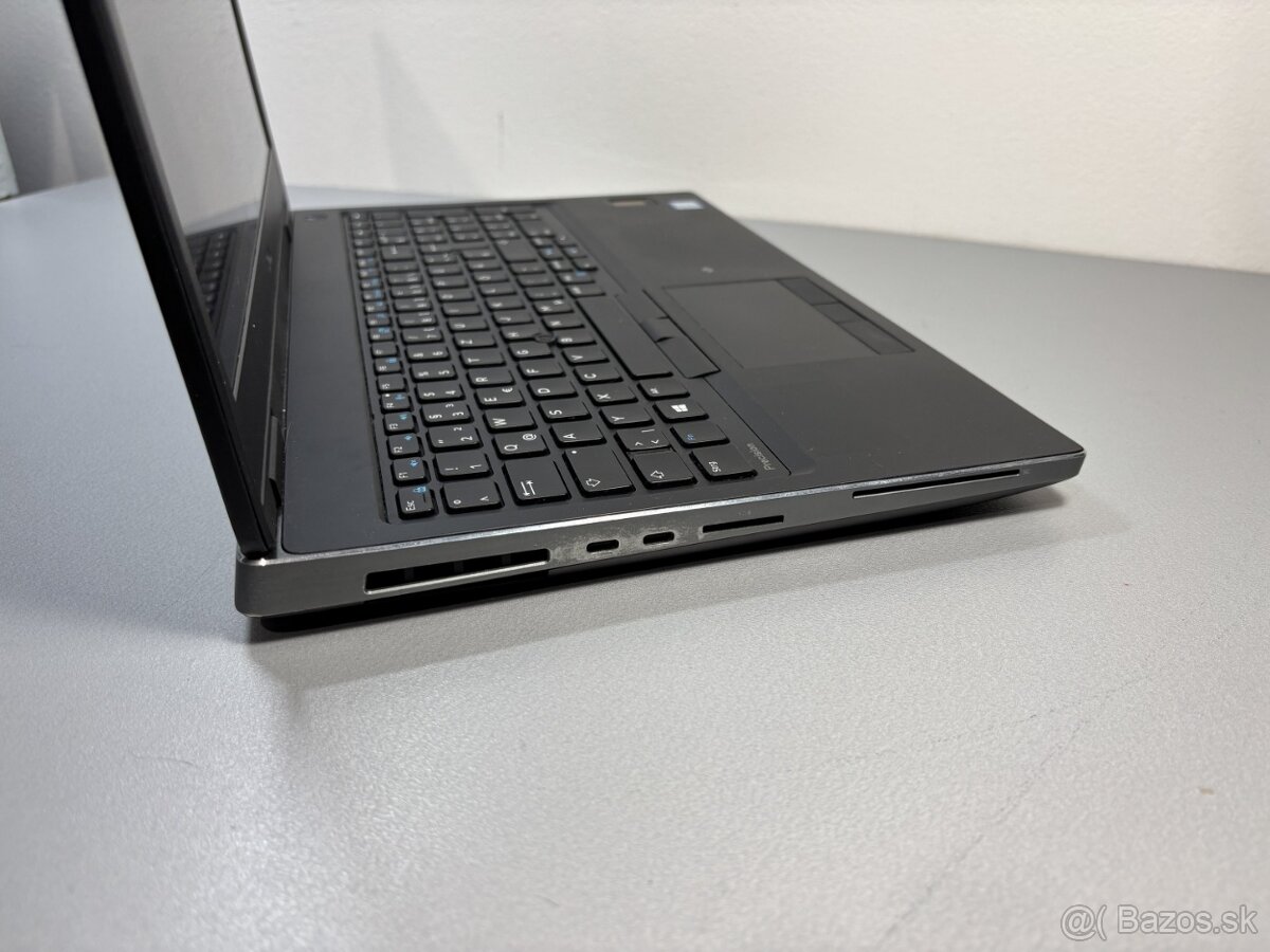 #134 - Dell 7530/i7 8850H/32GB RAM/4GB nVidia/512GB SSD - 4