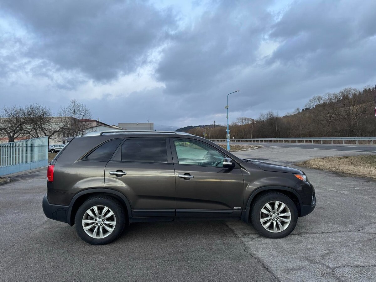 Kia Sorento 2.2 CRDi 4WD A/T6 RV2012 - 4