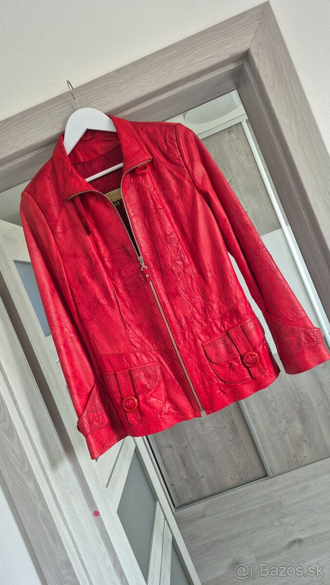 Jemná kožená bunda s 3D efektom v.M - 4