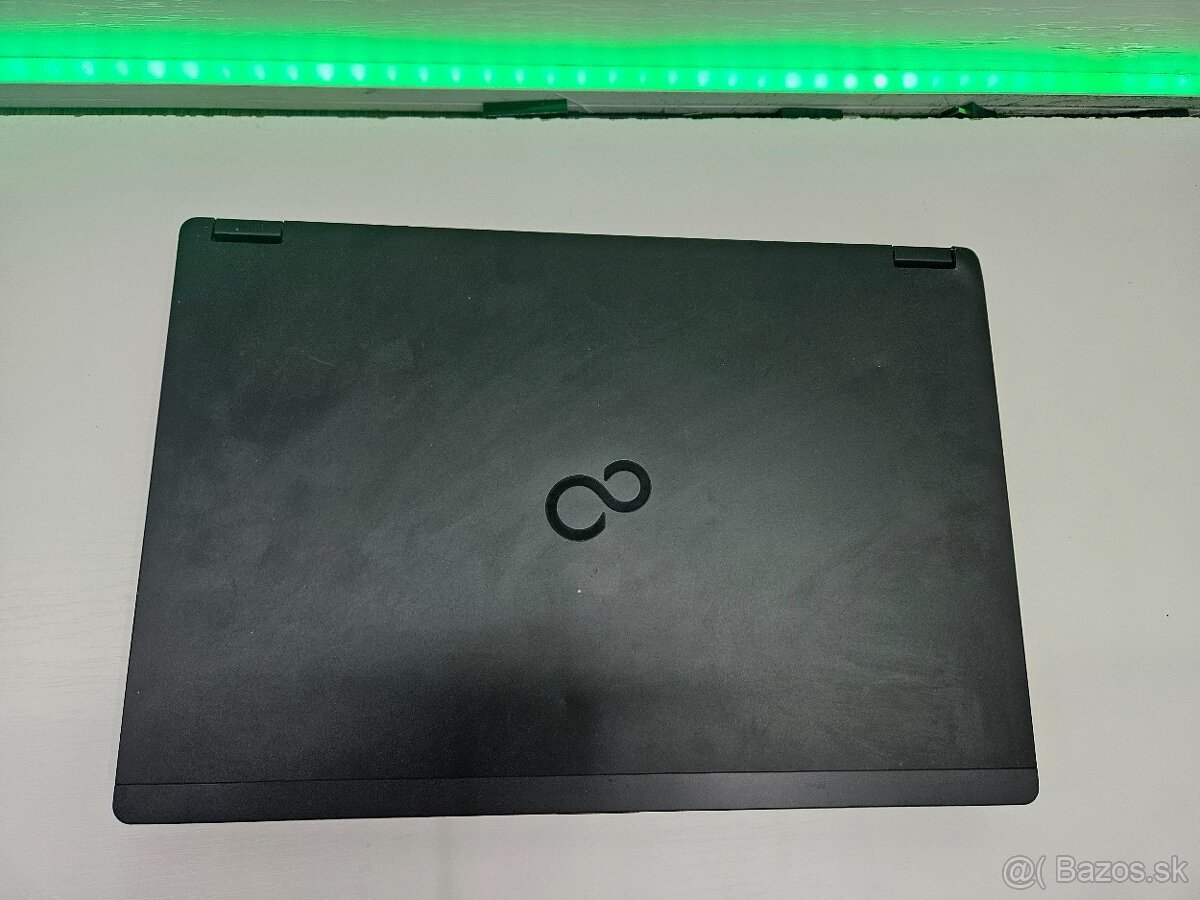 Fujitsu Celsius H7510 intel i7, 32GB RAM, Nvidia - 4