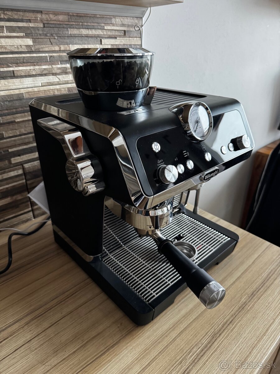 Kávovar Delonghi la specialista EC9355.BM - 4