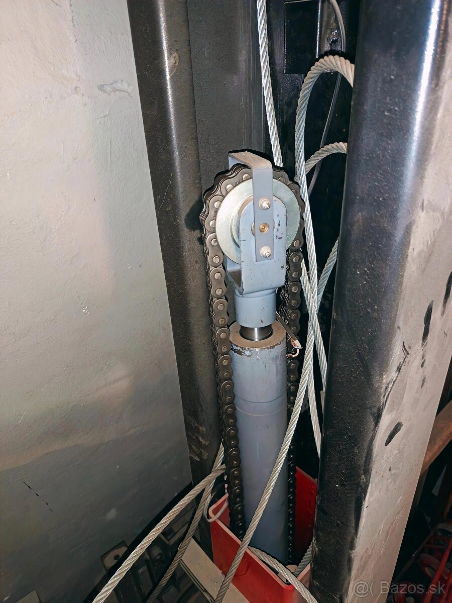 Redats 2-stĺpový hydraulický zdvihák (elektrohydraulický) - 4