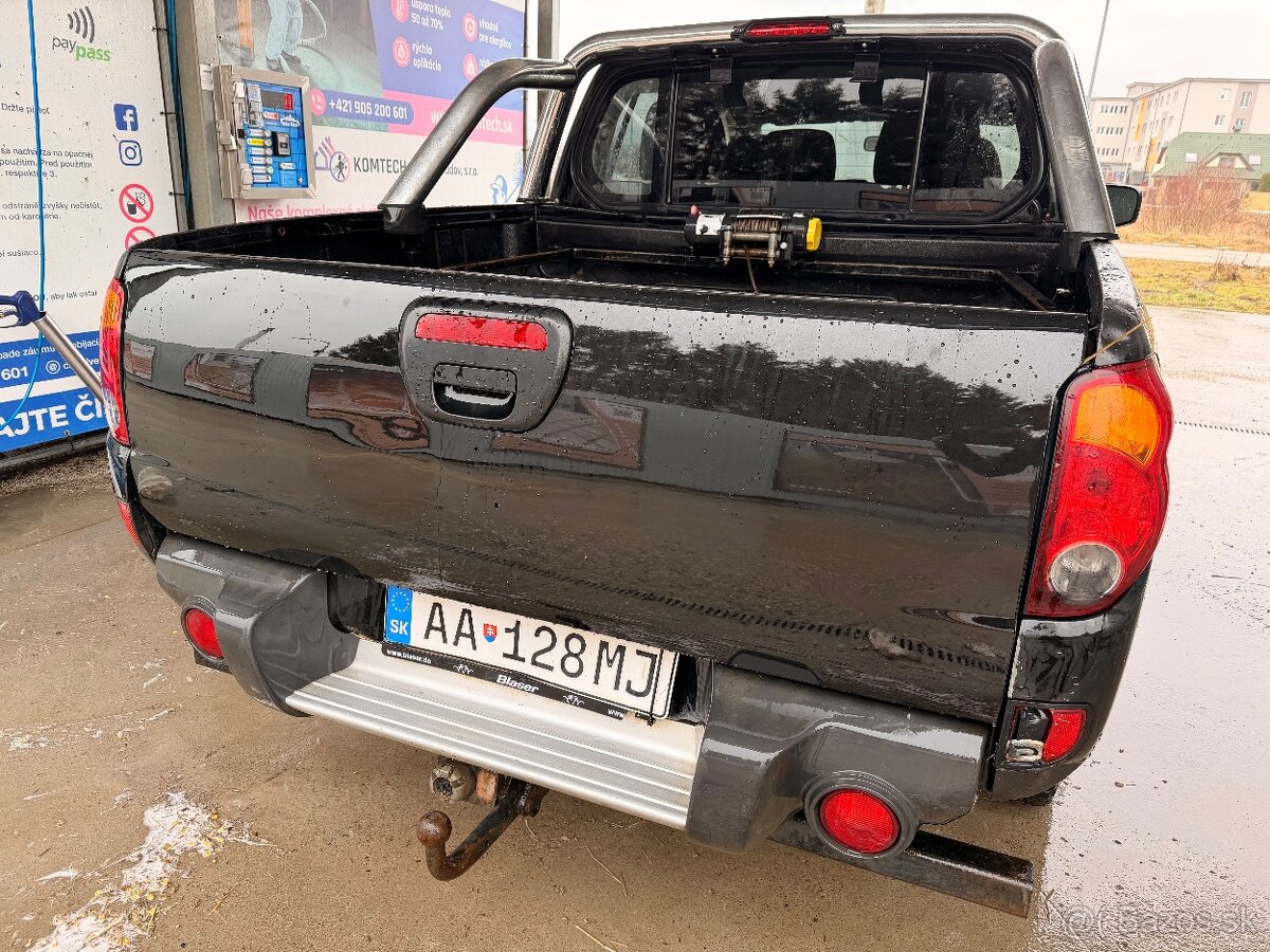 Mitsubishi L200 - 4