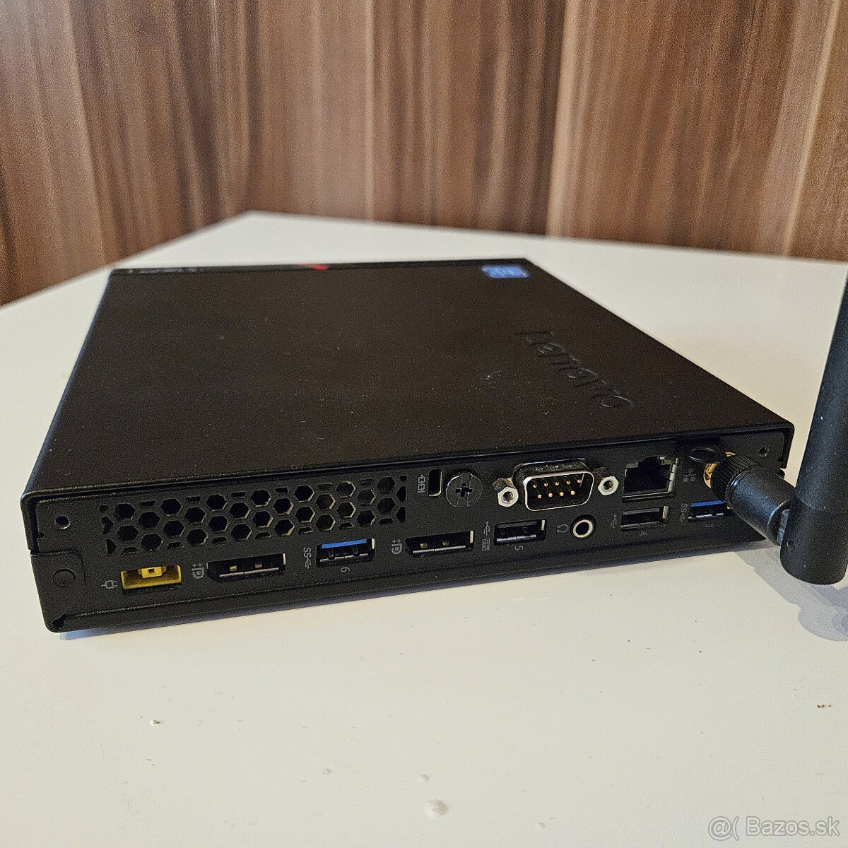 Mini počítač LENOVO M600 s Win 10 a Wi-Fi a Bluetooth - 4