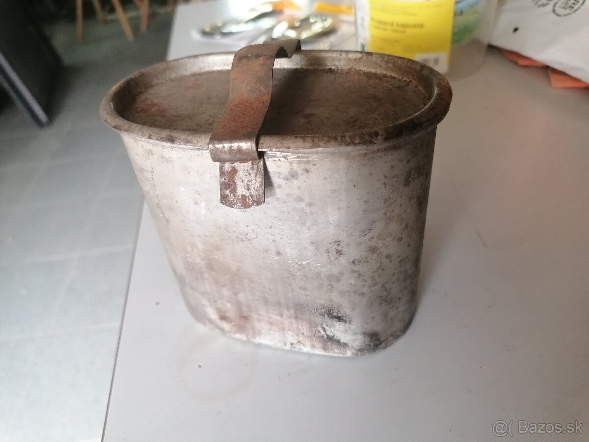 Starý vojenský ešus - 4