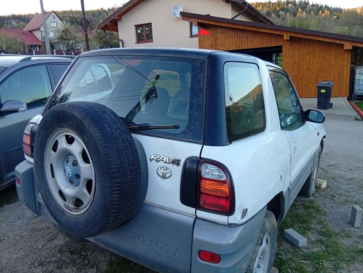 Toyota RAV4 - 4