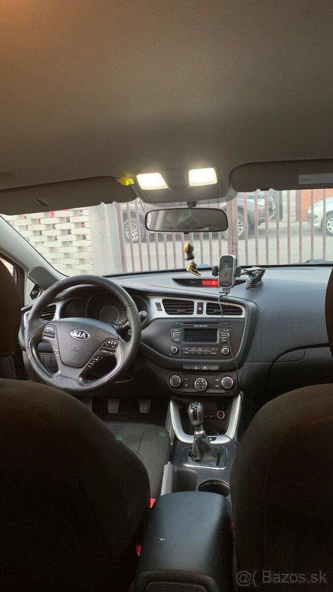 Kia Ceed SW - 4
