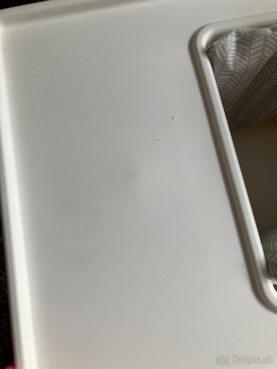 Vysoka stolicka na krmenie - 4