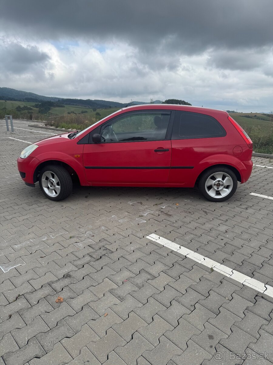 Ford Fiesta r.v.2005 - 4