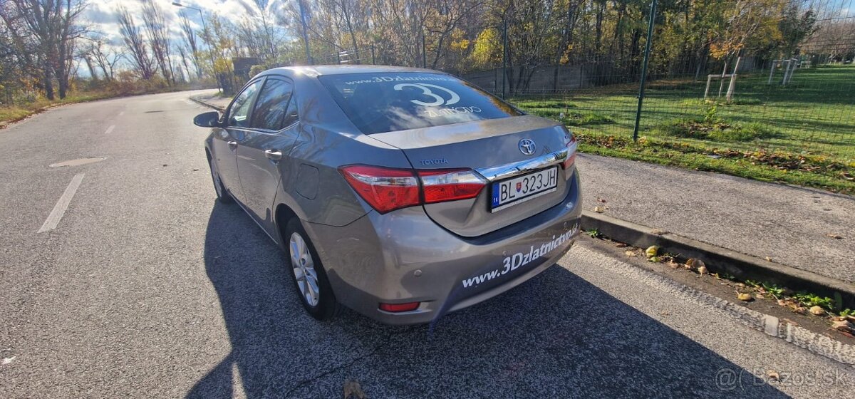 Toyota Corolla 1.4 Diesel, Zlata 2015+navigacia+2x komplety - 4