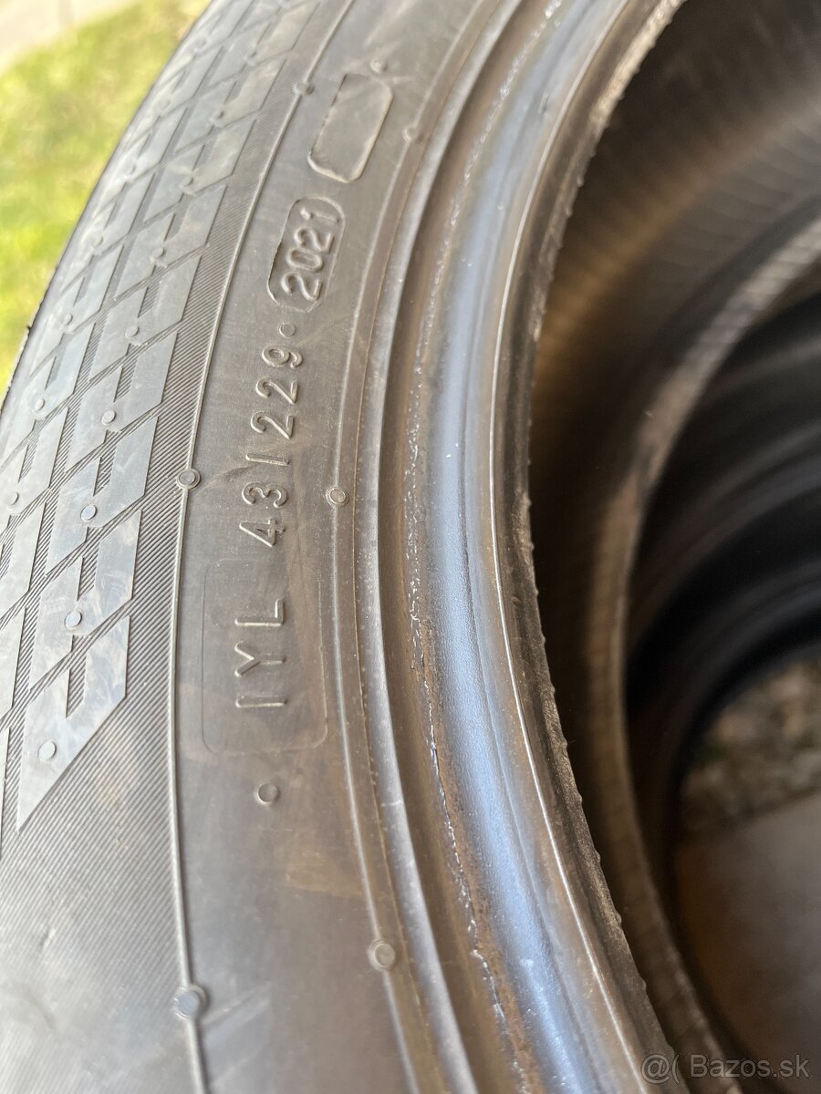 205/55 r17 Nokian - 4