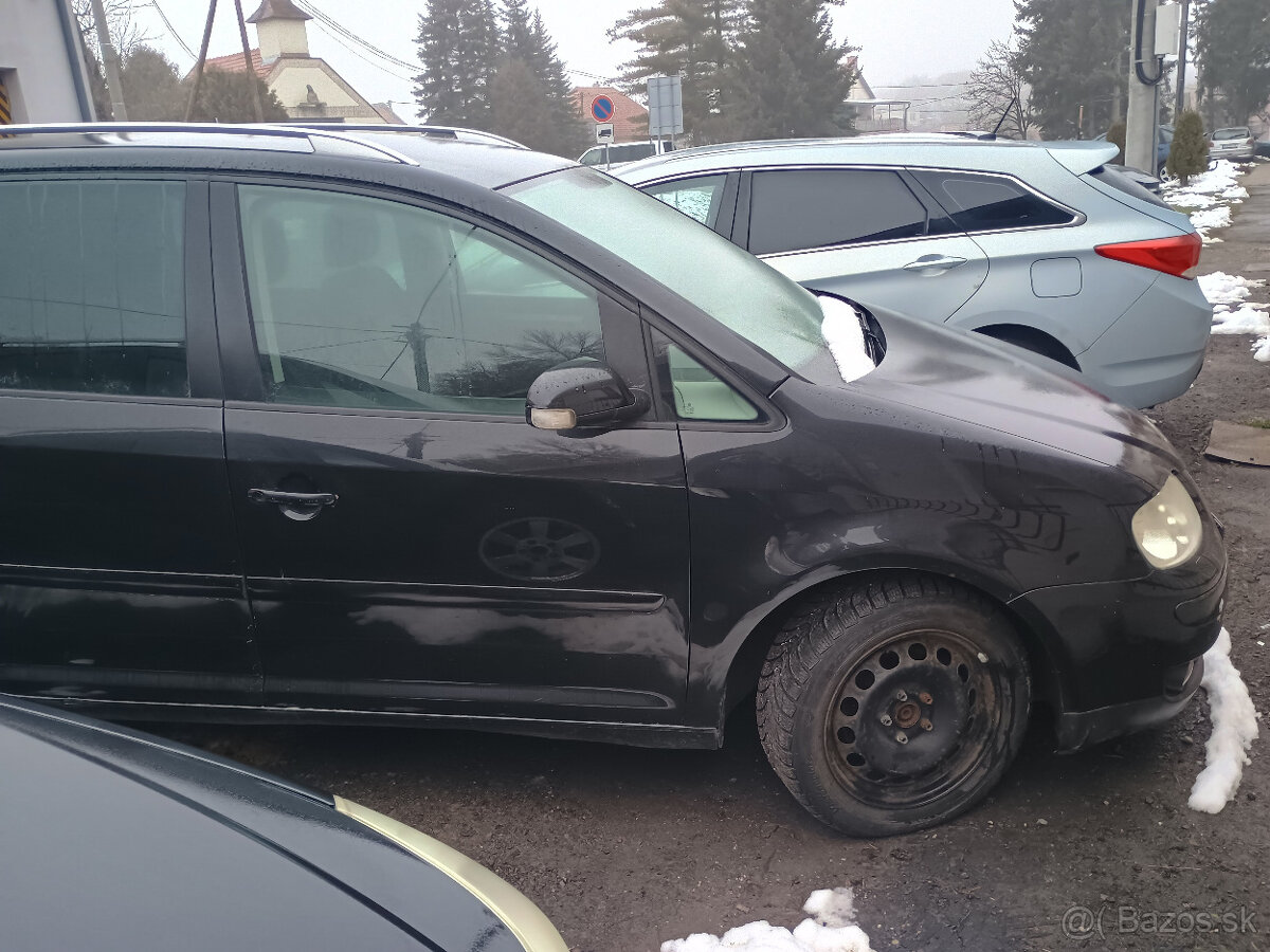 Volkswagen touran - 4