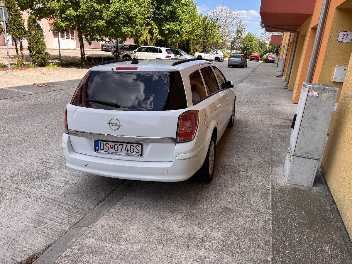 Opel Astra - 4