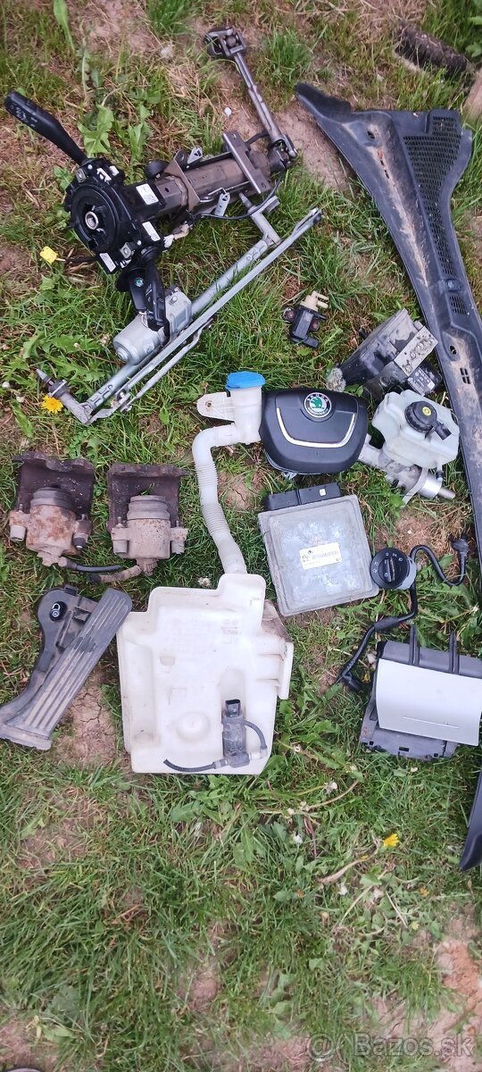 Predam nahradne diely na octavia 2 - 4