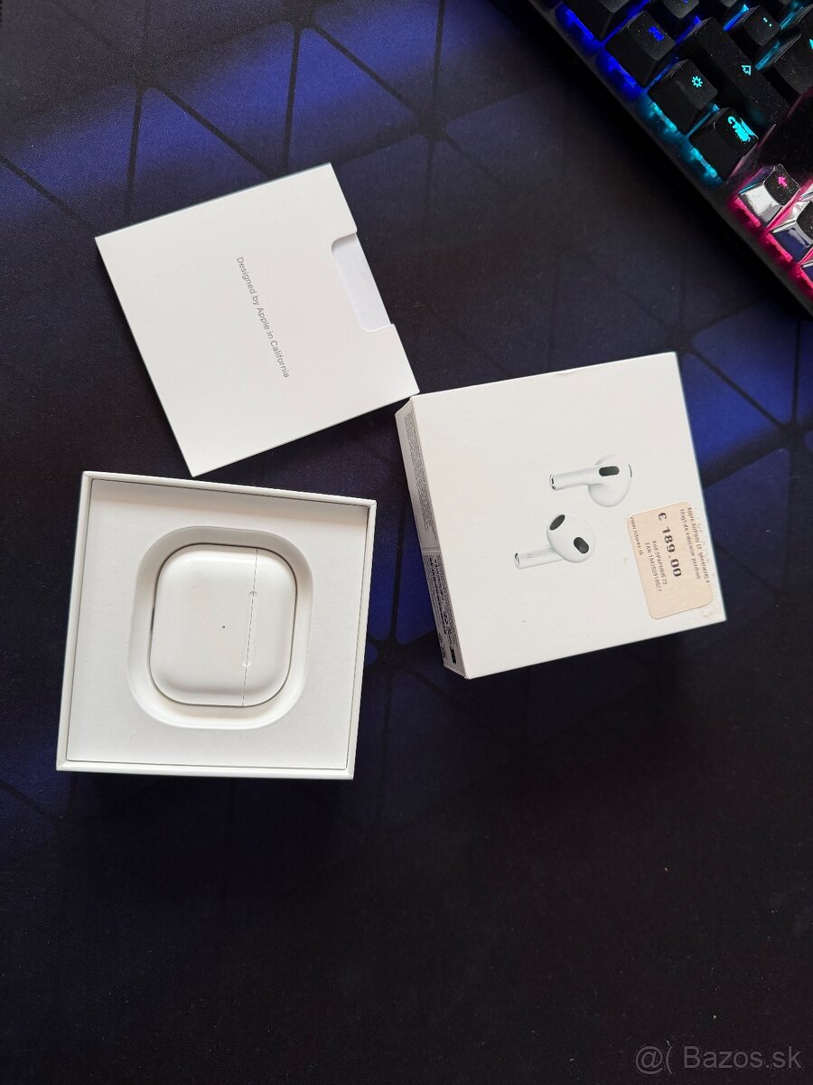 Apple AirPods 3. generacie - 4