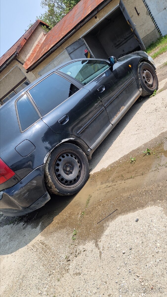 Rozpredam audi a3 8l - 4