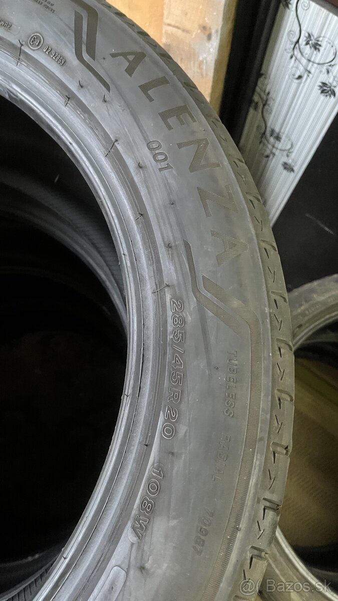 Letné pneu 285/45 r20 - 4