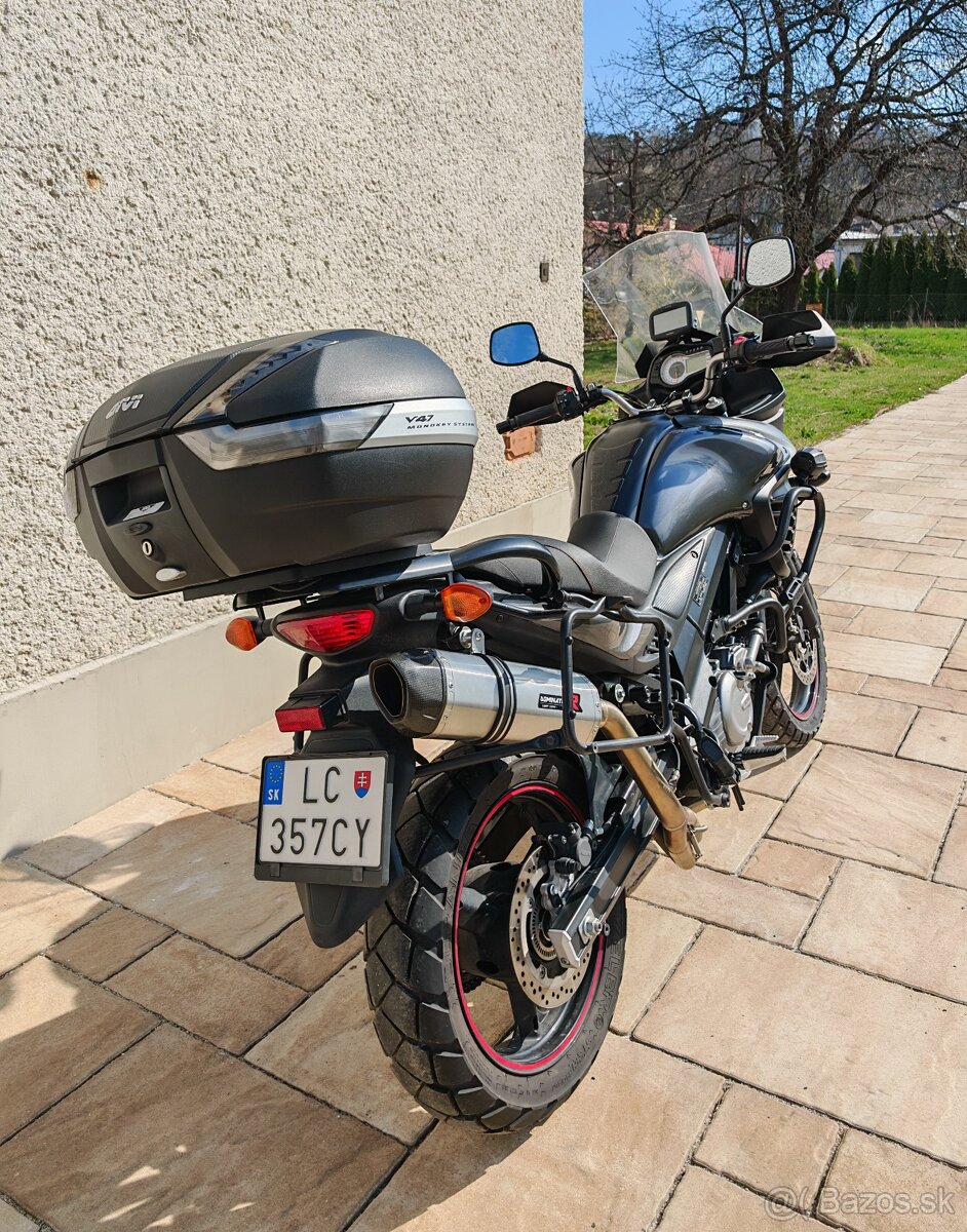 Suzuki DL650 V-Strom - 4