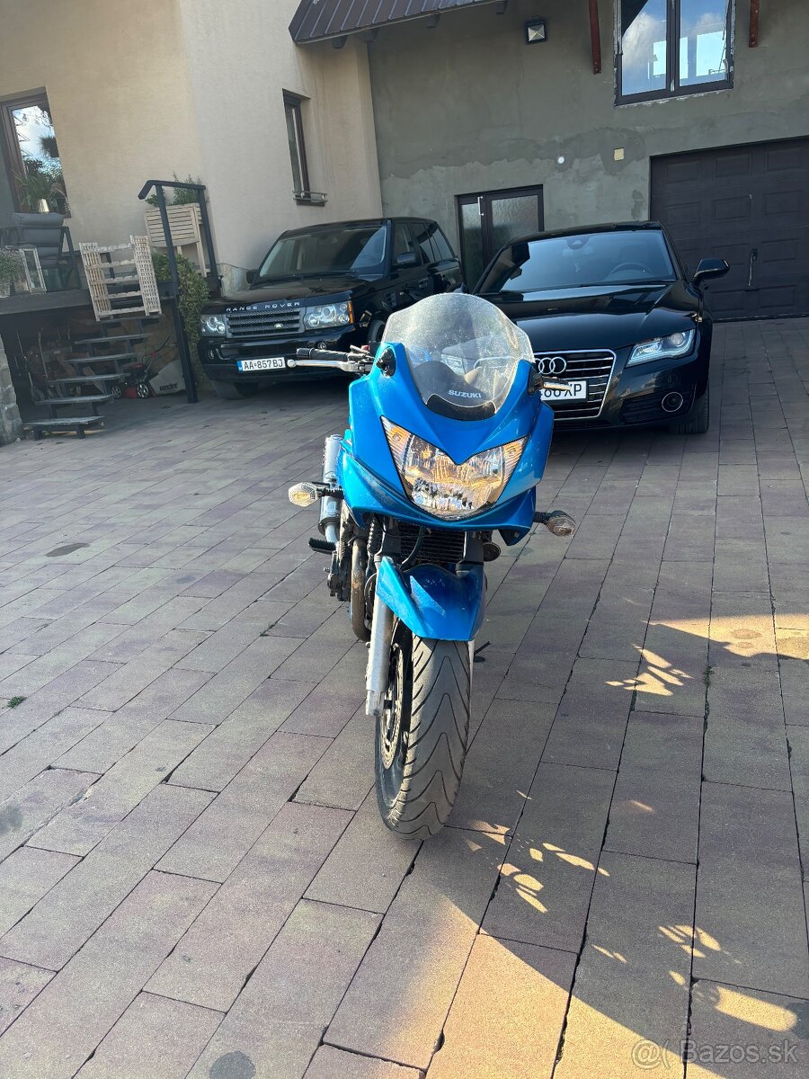 Suzuki GSF 650 - 4