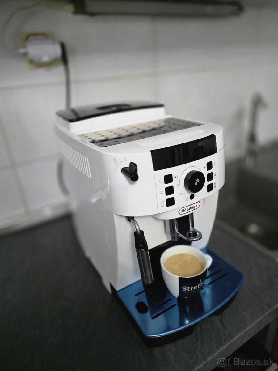 Kavovar Delonghi - 4