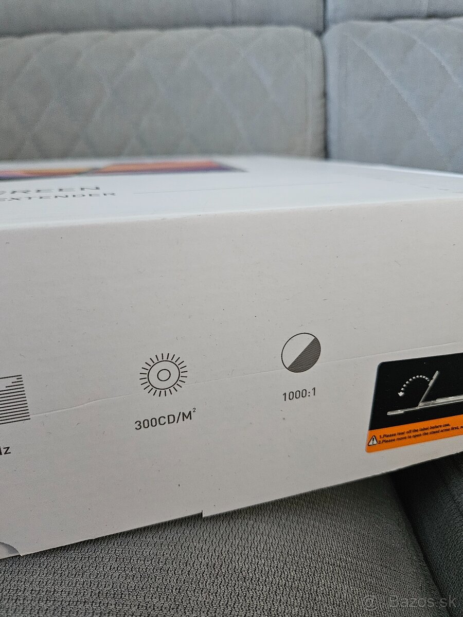 Kwumsy triple screen S6 - rozšíriteľný monior pre notebook - 4