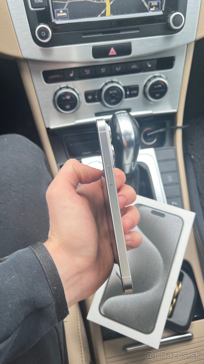 iPhone 15 Pro Max 256Gb - 4