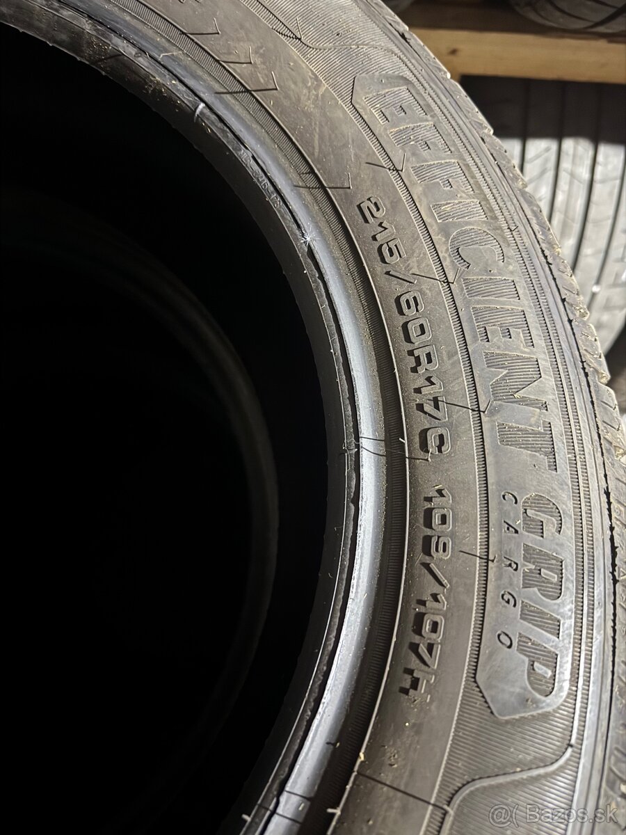 215/60R17 C - 4
