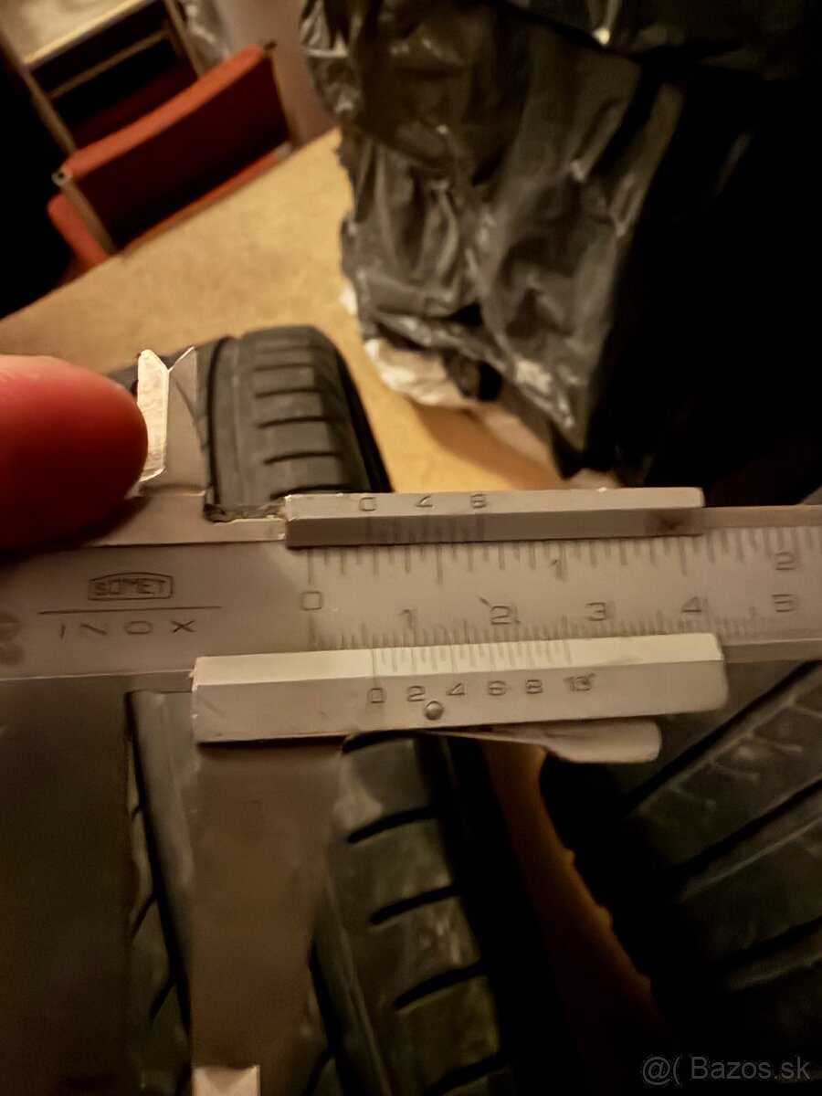 Pirelli Powergy 235/35 R19 letné - 4