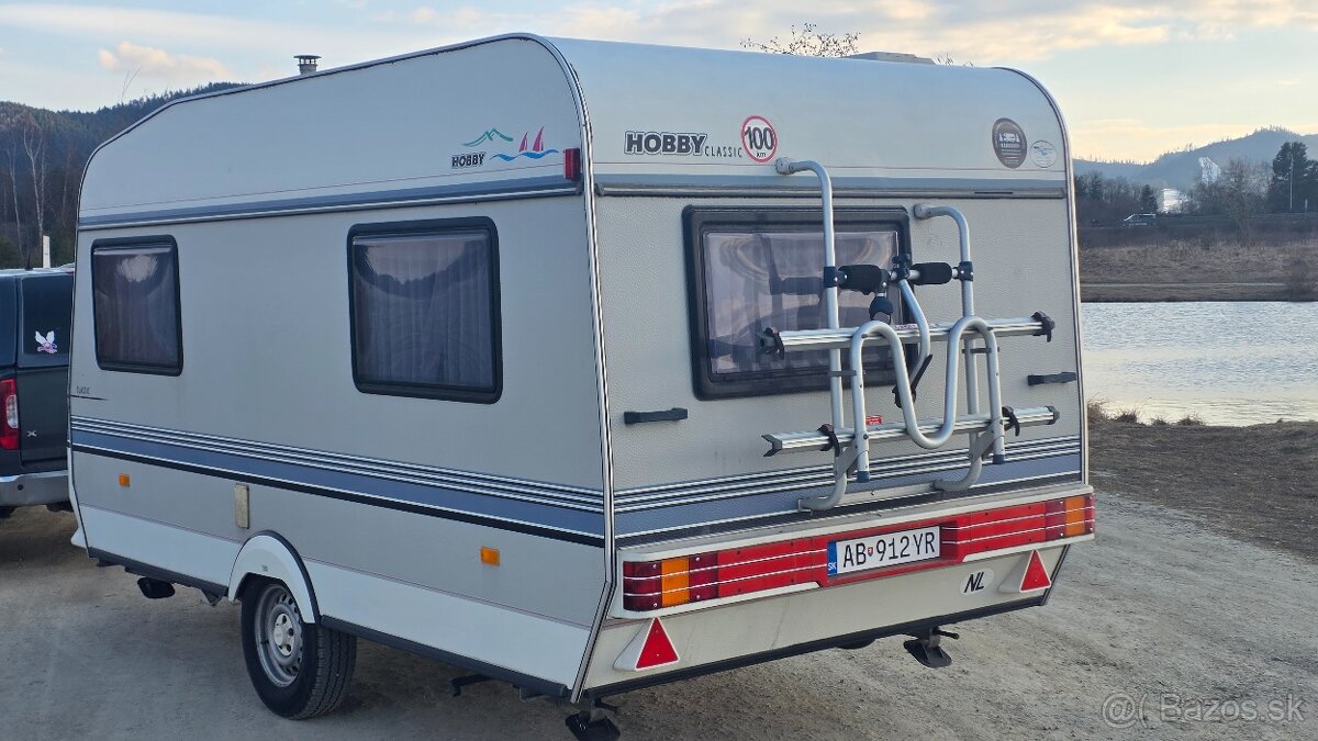 Obytny prives Hobby 420 - Classic, predstan - 4