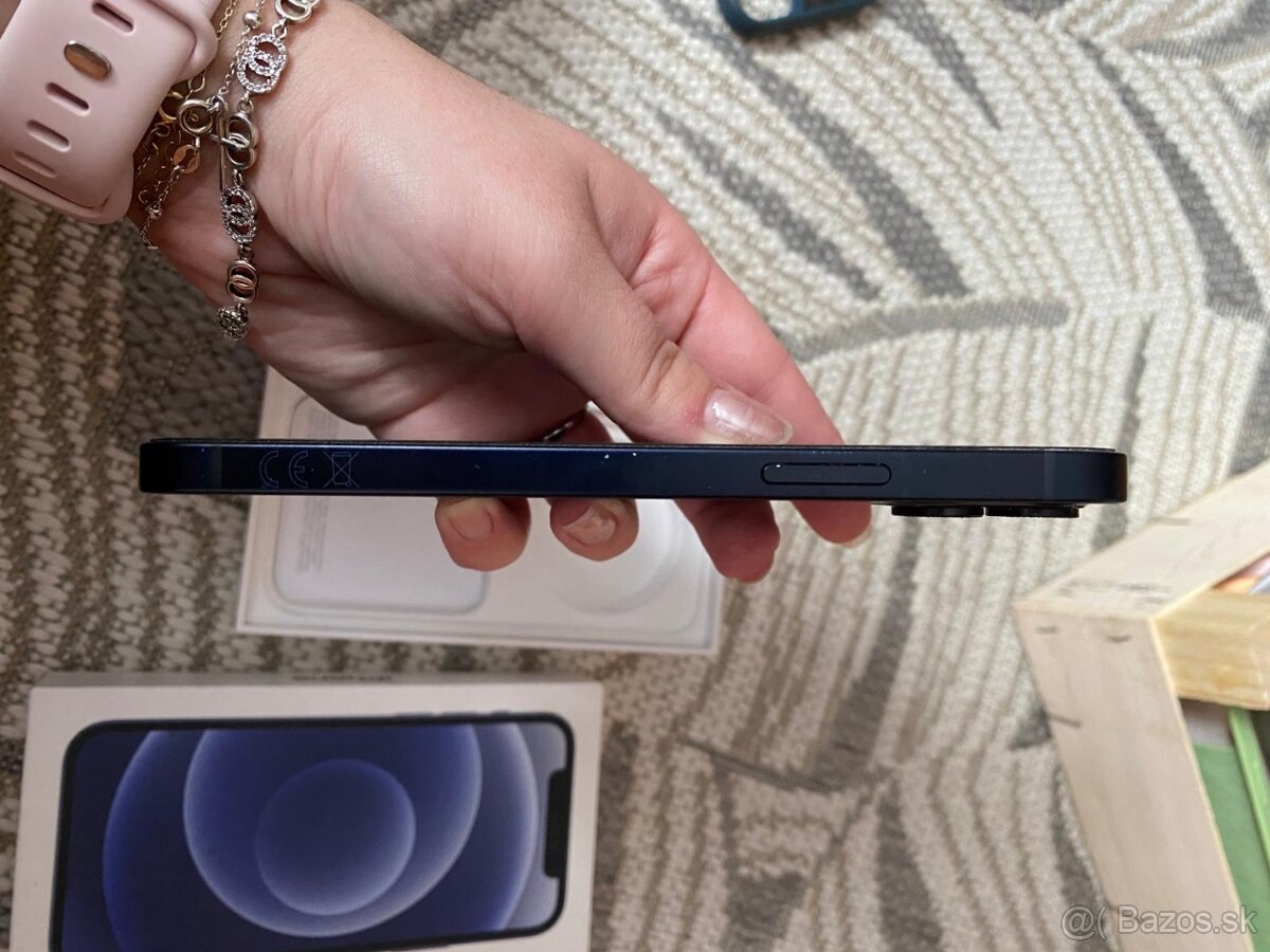 Apple iPhone 12 64GB - 4