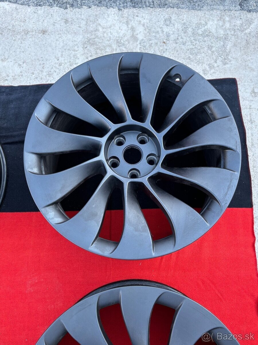 Tesla Model Y 21" Überturbine - 4