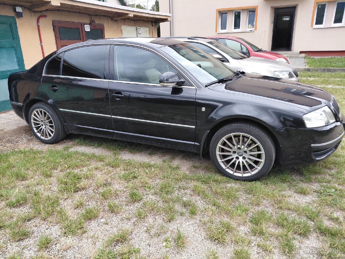 Škoda superb 2.5 v6 laurin klement - 4