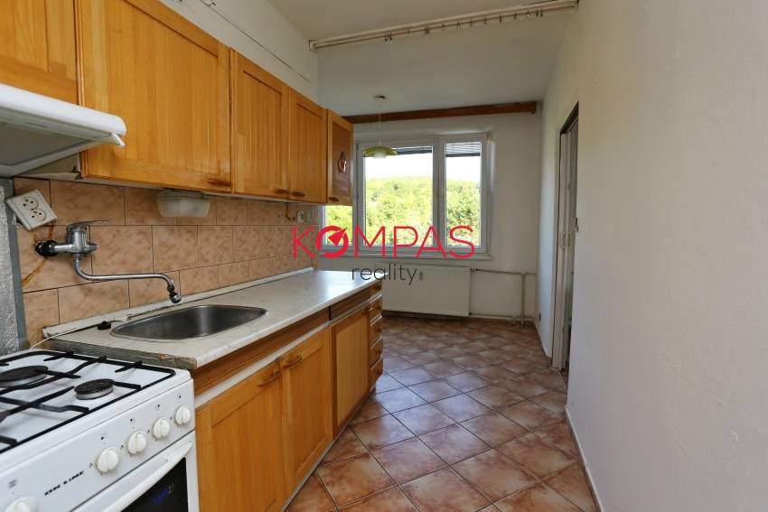 ZNÍŽENÁ CENA_VEĽKÝ, SVETLÝ 2 IZB.BYT S PEKNÝM VÝHĽADOM, BALK - 4