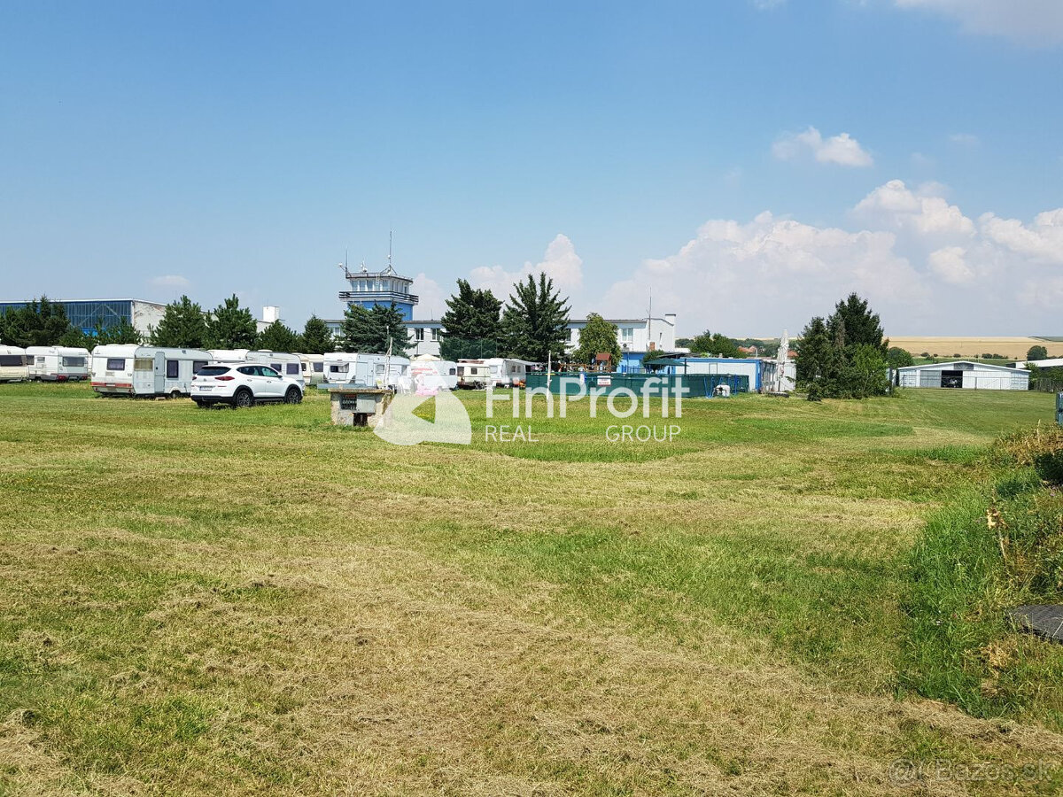 Predám pozemok na nitrianskom letisku v Janíkovciach. - 4