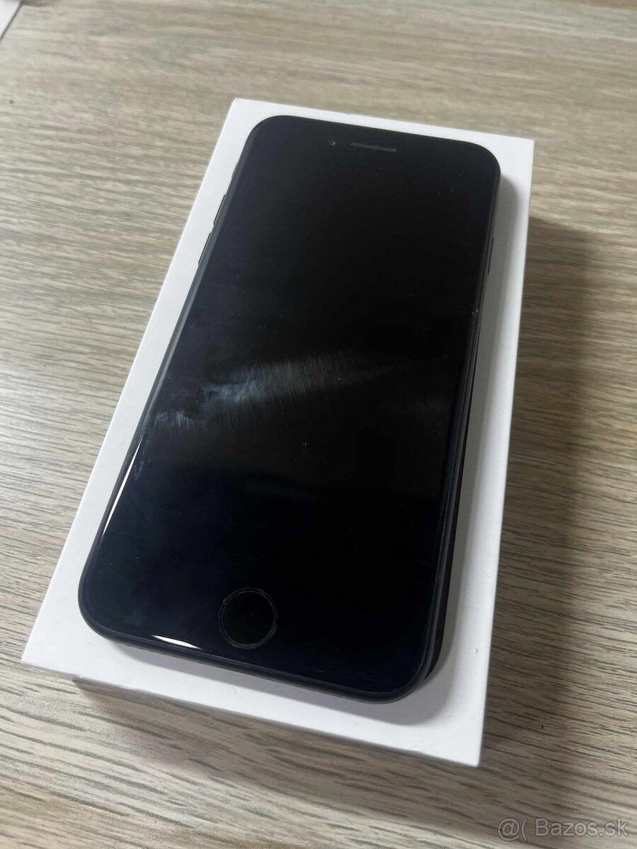 iPhone SE 2020 100% BATERKA - 4
