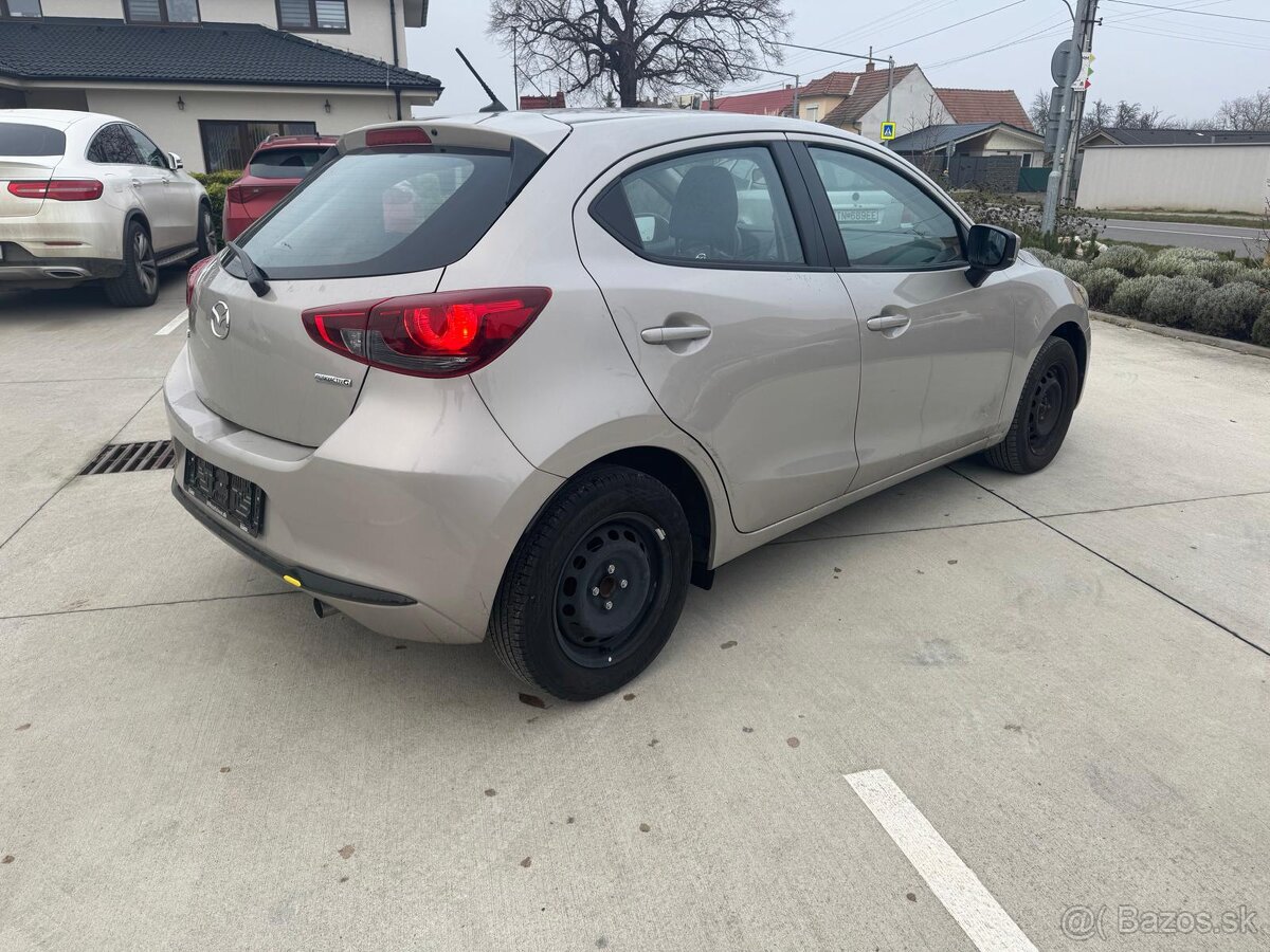 Mazda 2 e-Skyactiv G - 4