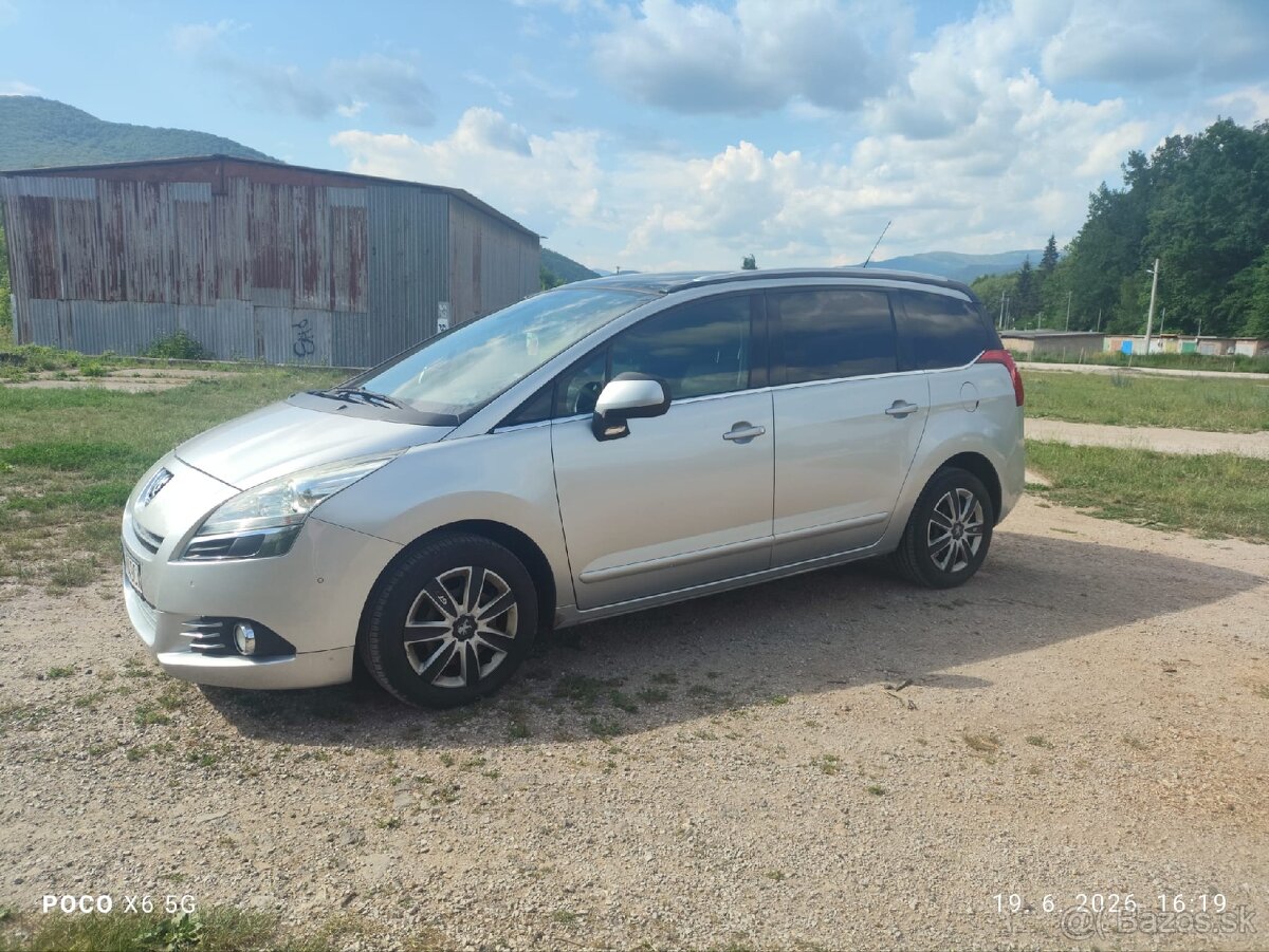 Peugeot 5008 - 4