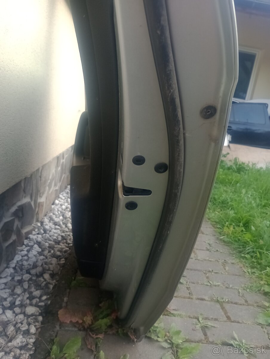 Zadné pravé dvere Passat b7 - 4