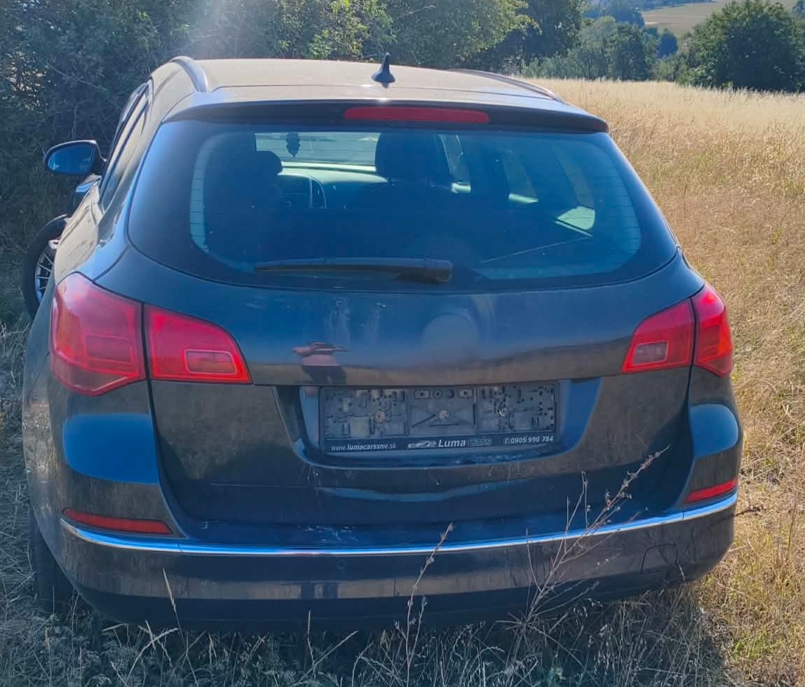 Opel Astra J rozpredam - 4