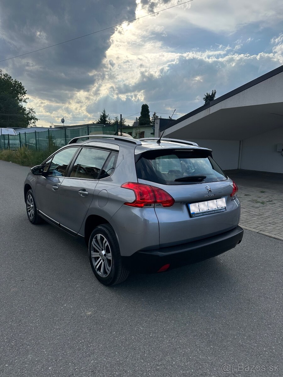 Peugeot 2008 - 4