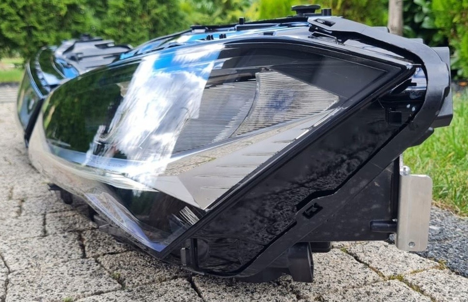 Škoda Superb IV 4 predne svetla full led svetla 3P1 - 4