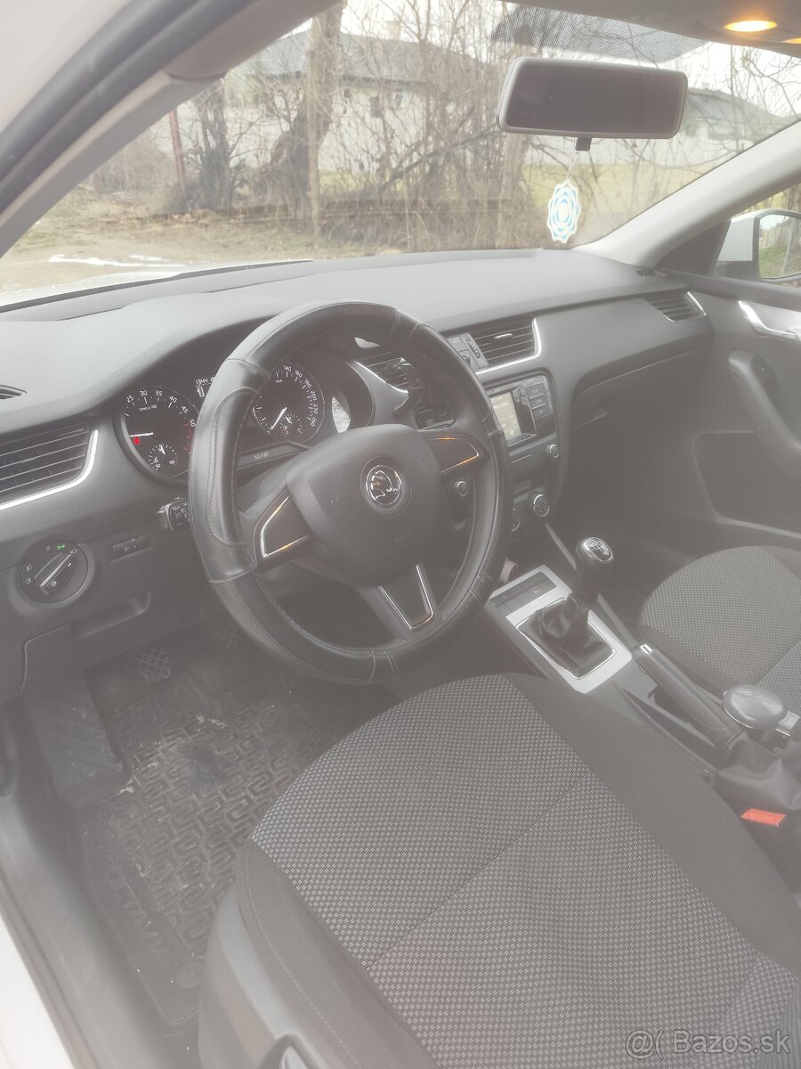 Octavia combi 1,6 TD - 4