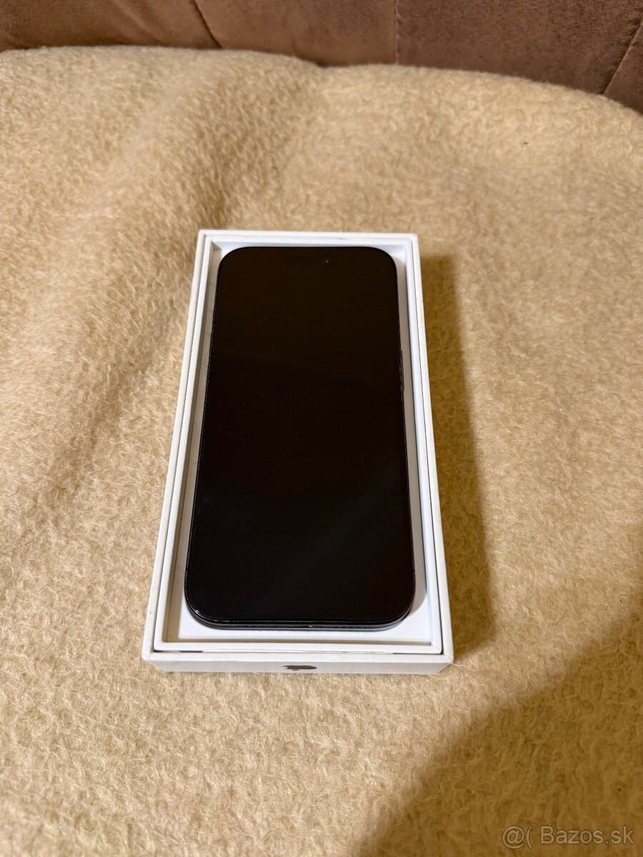 Apple iPhone 15 Pro 128GB Black Titanium - 4