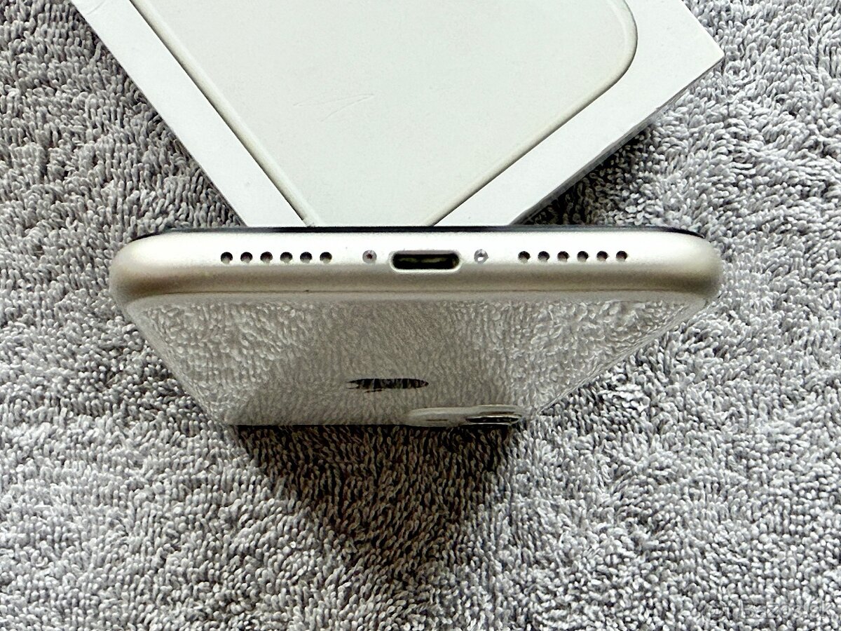 iPhone 11, NOVÁ BATERKA, SUPER STAV - 4