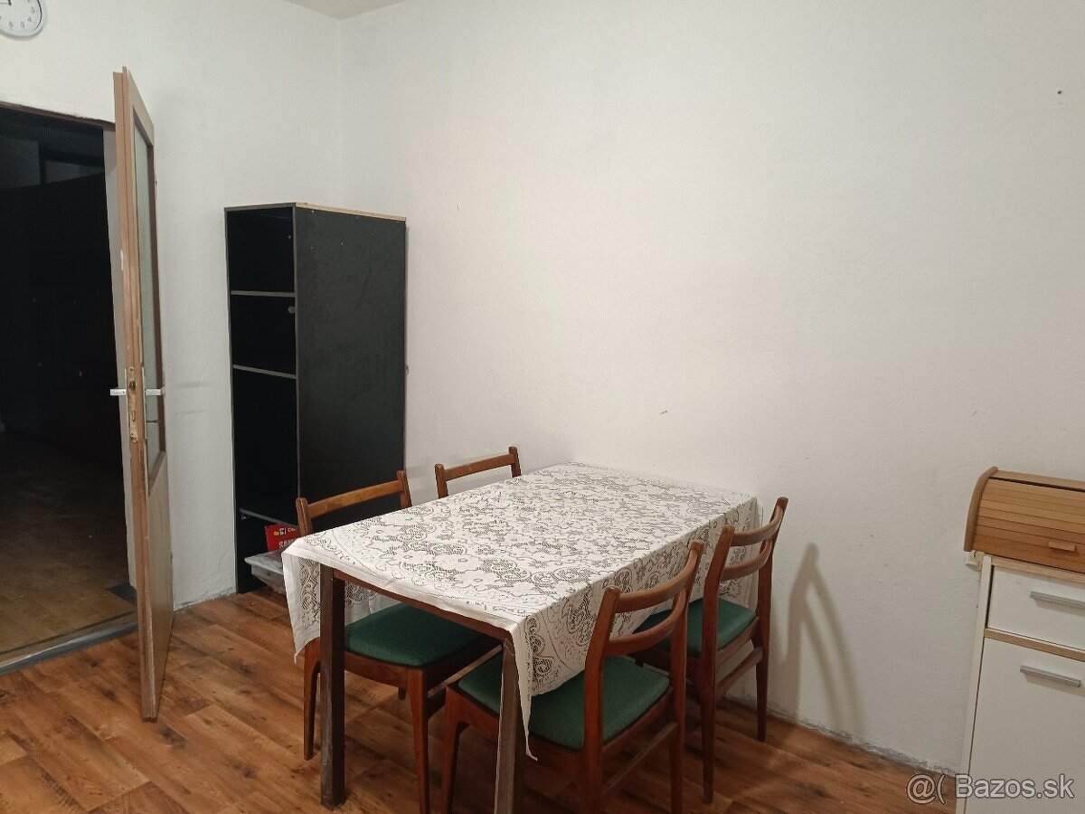 Bytová jednotka v RD 2+1 - 4