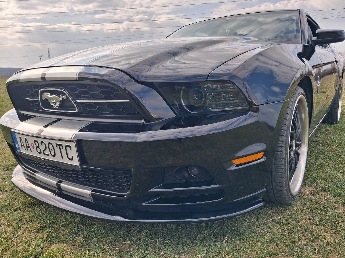 Ford mustang - 4