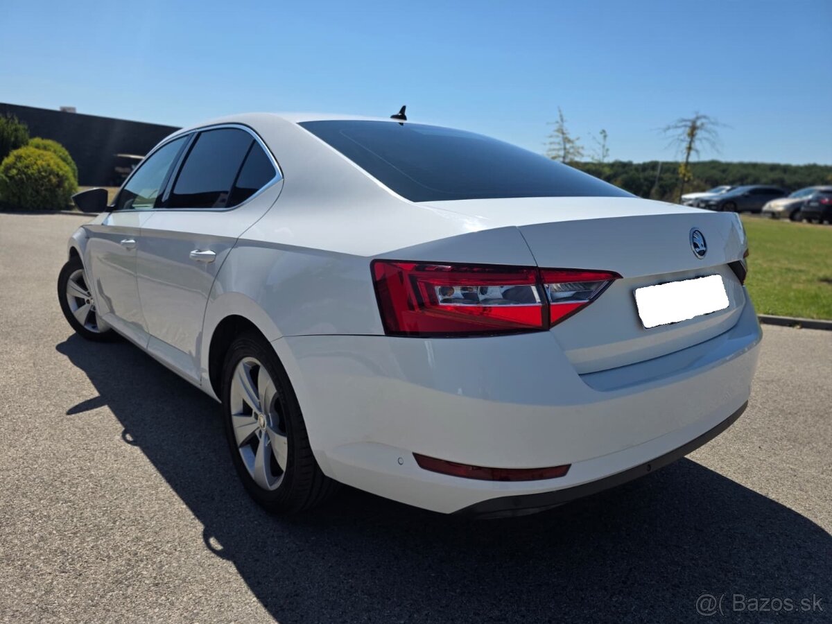 Škoda Superb 1.6 TDI DSG Active - 4