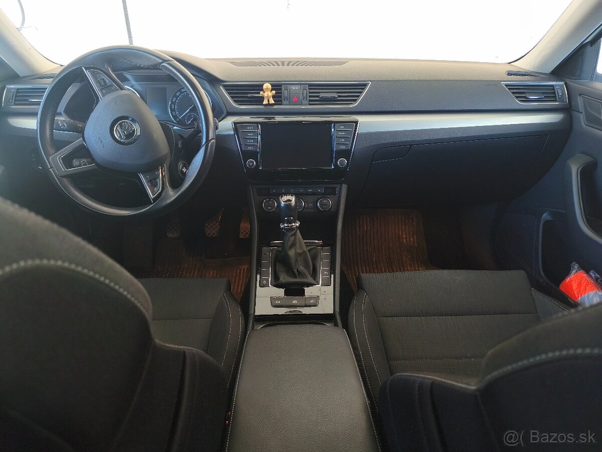 Škoda Superb - 4